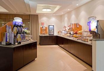 Holiday Inn Express Hotel & Suites College Station
