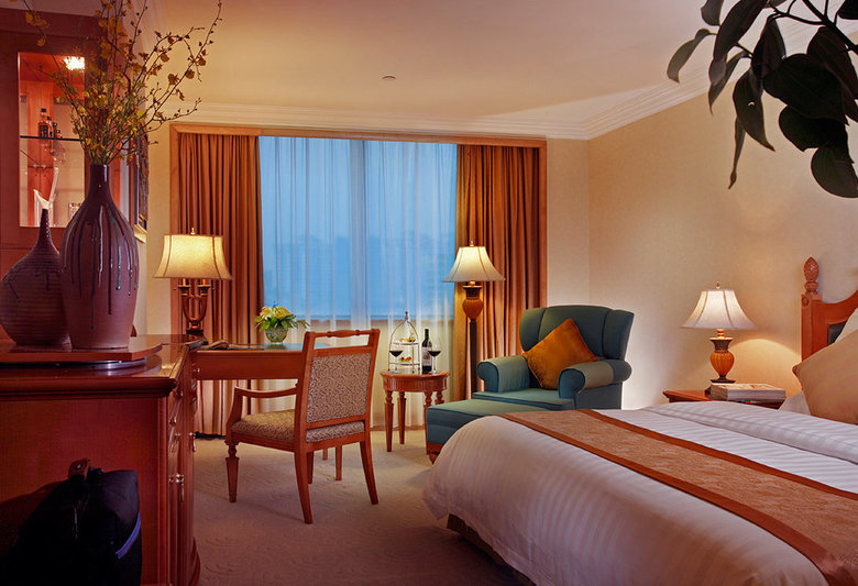 Hotel Grand Noble