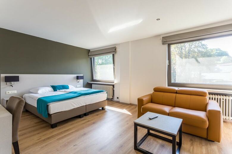 Bw Ambassador Hotel Bosten