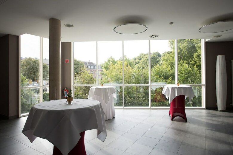 Bw Ambassador Hotel Bosten