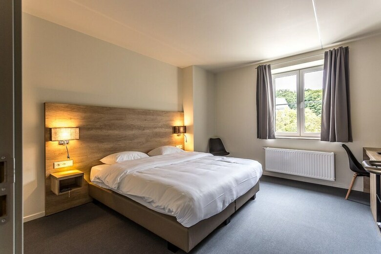 Bw Ambassador Hotel Bosten
