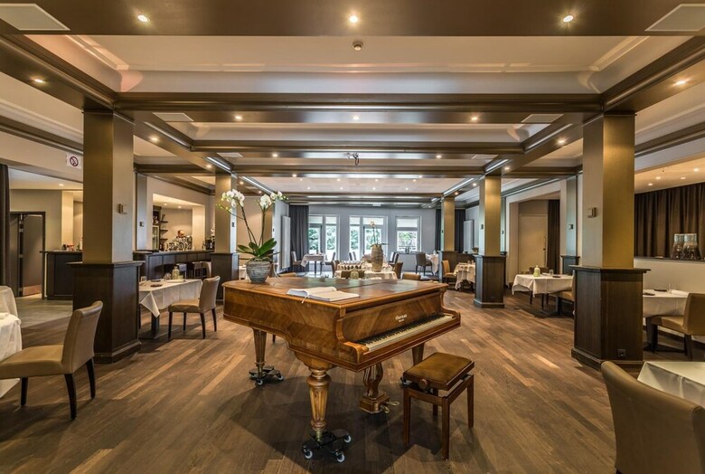 Bw Ambassador Hotel Bosten