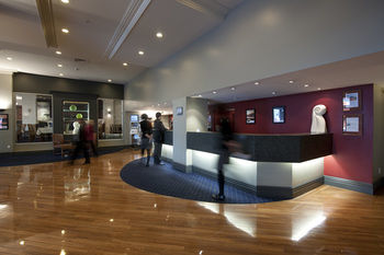 Hotel S/circle Southern Cross