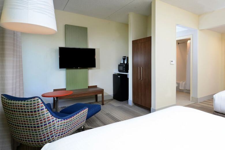 Holiday Inn Express Hotel & Suites Research Triangle Park