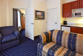 Holiday Inn Express Hotel & Suites San Pablo