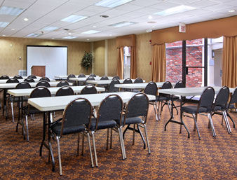 Hotel Ramada Inn And Suites Lebanon