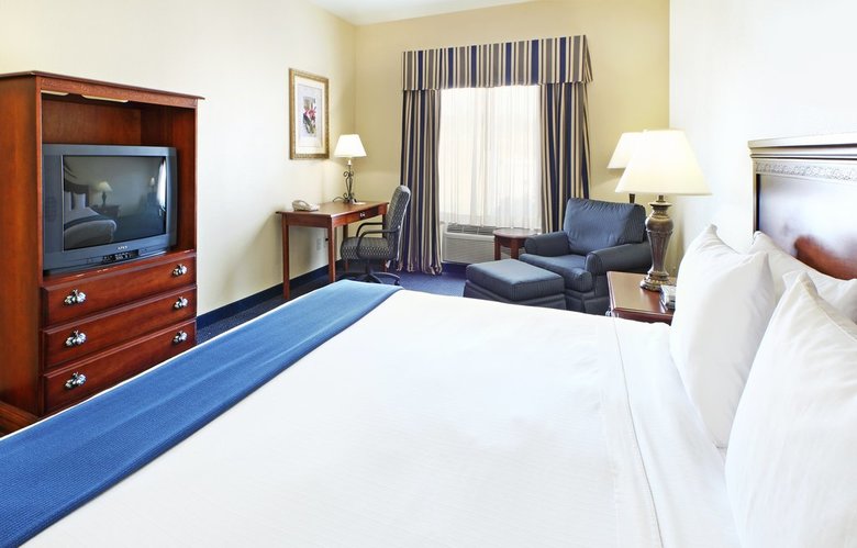 Holiday Inn Express Hotel & Suites Mountain Home