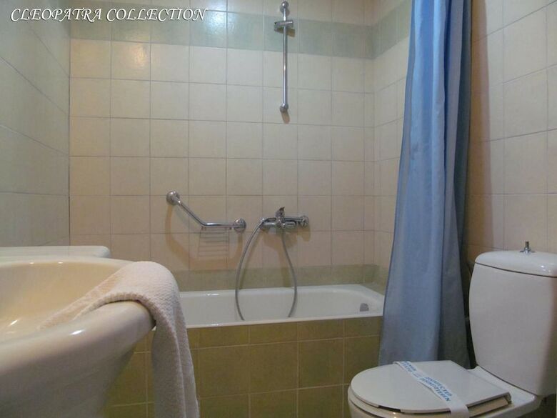 Cleopatra Hotel