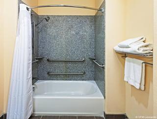 Holiday Inn Express Hotel & Suites Cleveland