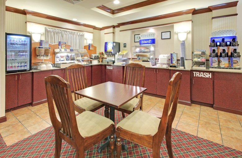 Holiday Inn Express Hotel & Suites Cleveland