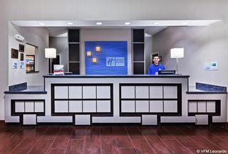 Holiday Inn Express Hotel & Suites Cleveland