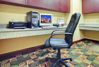 Holiday Inn Express Hotel & Suites Cleveland