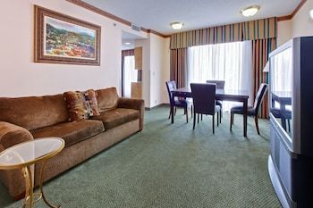 Holiday Inn Express Hotel & Suites Cleveland