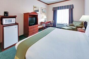 Holiday Inn Express Hotel & Suites Cleveland