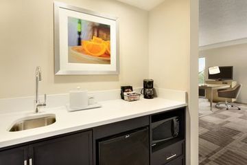 Hotel Hampton Inn Suites Largo