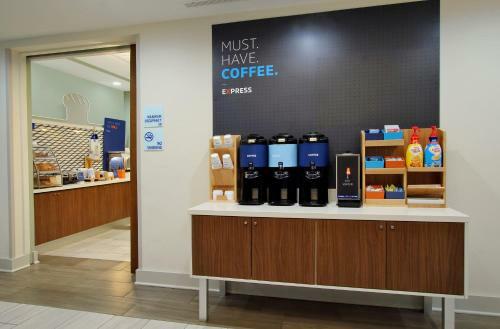 Holiday Inn Express Hotel & Suites Oxford