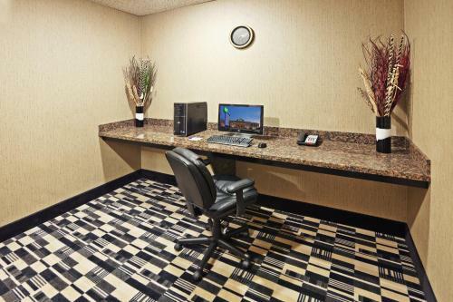 Holiday Inn Express Hotel & Suites Jacksonville