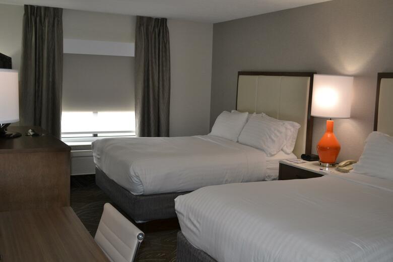 Holiday Inn Express Hotel & Suites Kent State University