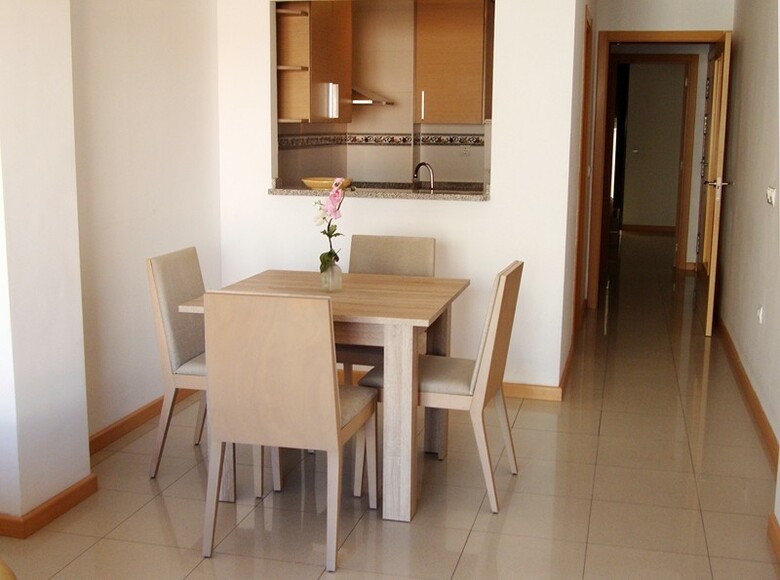 Apartamentos Benicarl� 3000