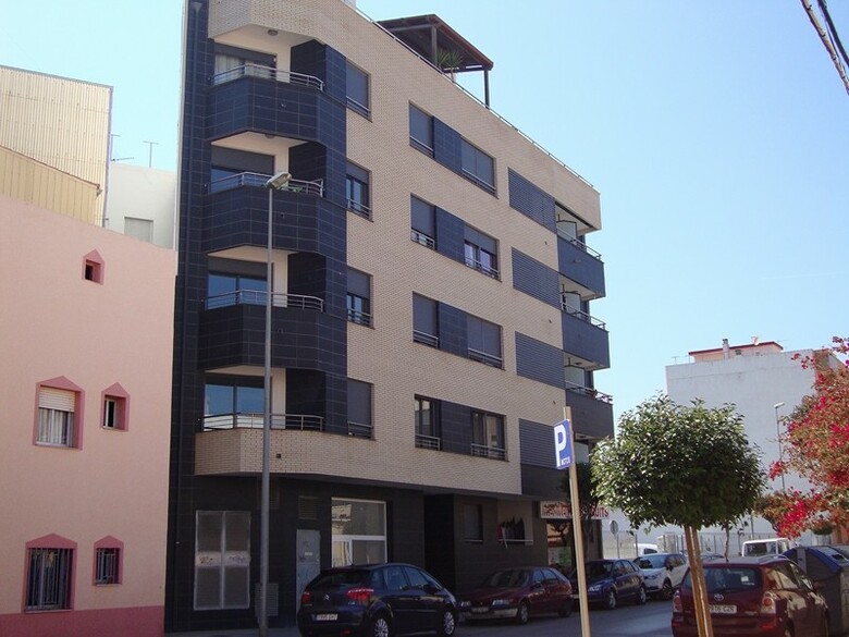Apartamentos Benicarl� 3000