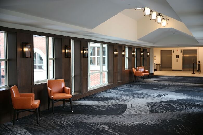 Hotel Indigo Naperville Riverwalk