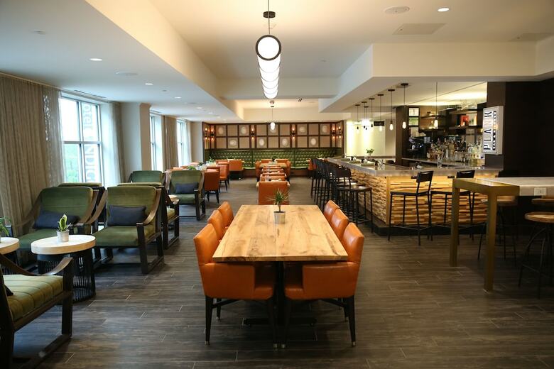 Hotel Indigo Naperville Riverwalk