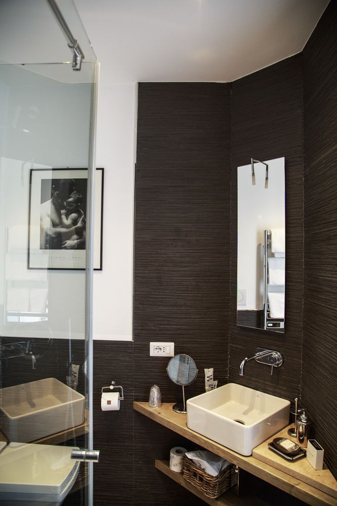 Hotel The Independent Suites