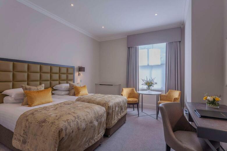 Oatlands Park Hotel