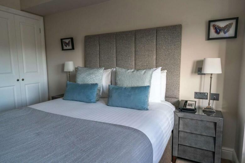 Oatlands Park Hotel