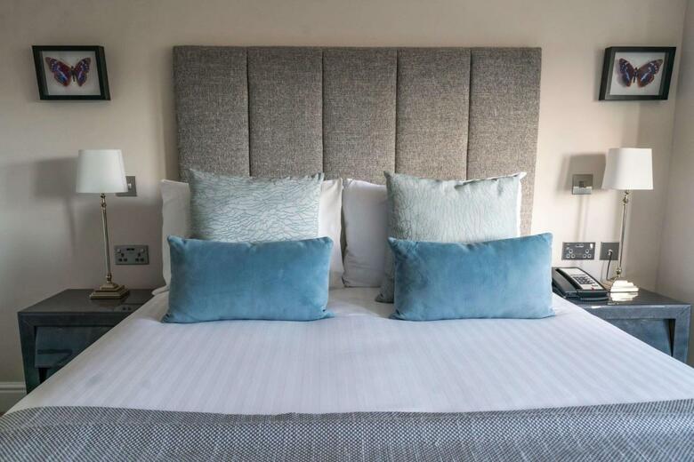 Oatlands Park Hotel