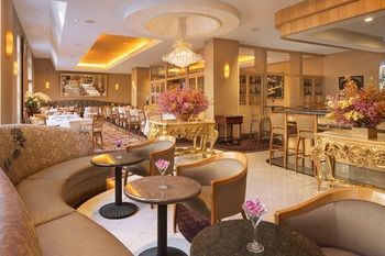 Orchard Hotel