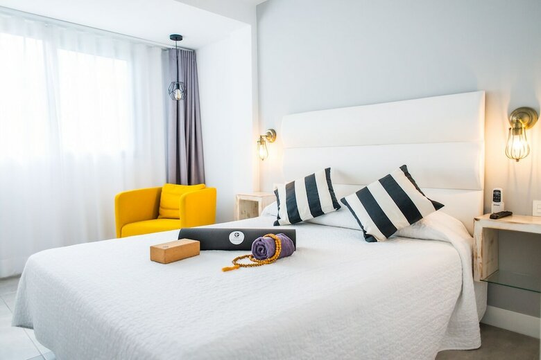 Bristol Sunset Beach