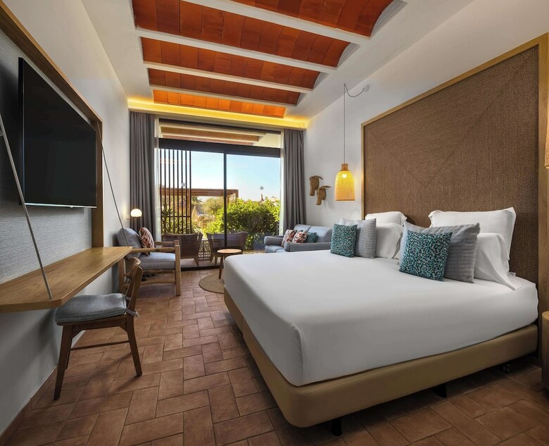 The Club Cala San Miguel Hotel Ibiza, Curio Collection By Hilton, Adults Only