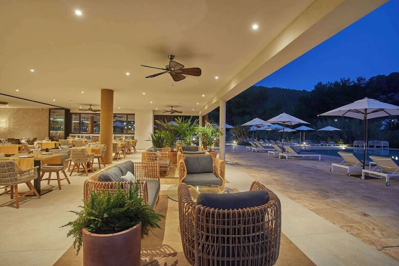 The Club Cala San Miguel Hotel Ibiza, Curio Collection By Hilton, Adults Only