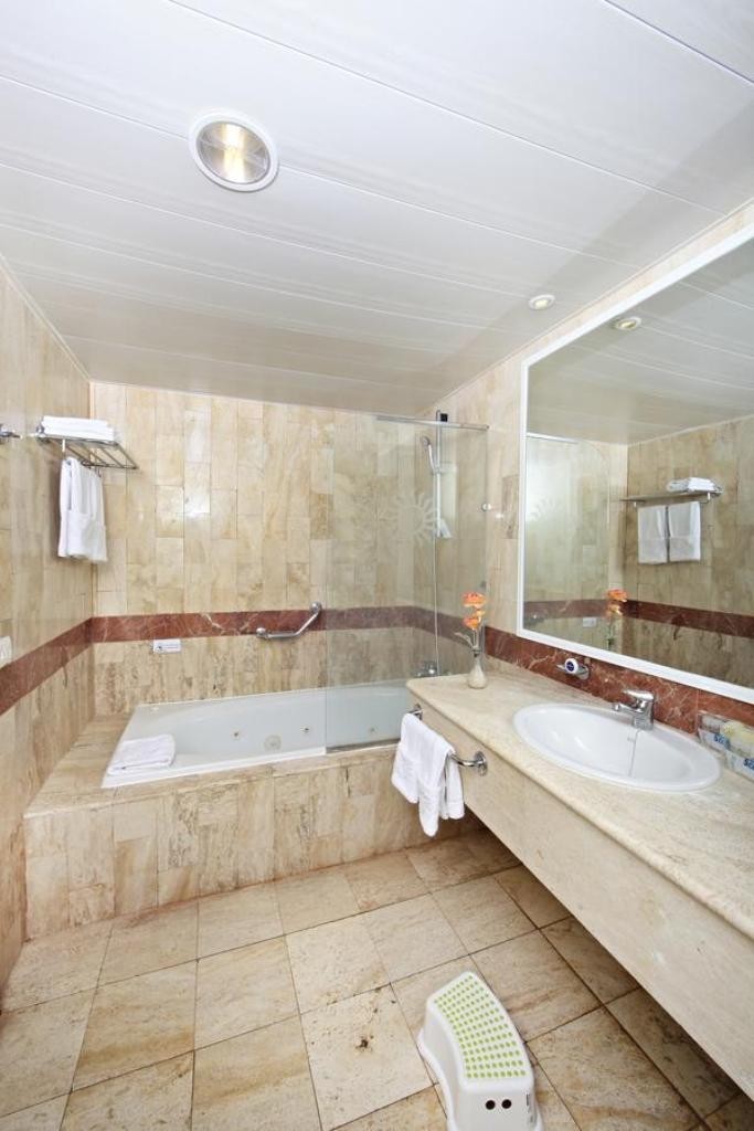 Hotel Grand Bahia Principe Turquesa Latam