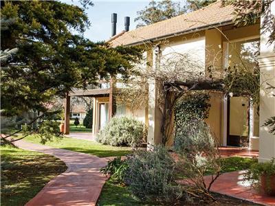 Hotel Estancia Fangio Balcarce By Esplendor