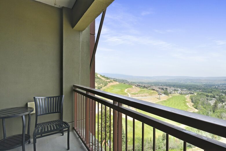 Hotel Grand Summit