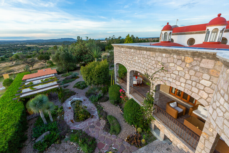 Hotel Grand Las Nubes By Inmense
