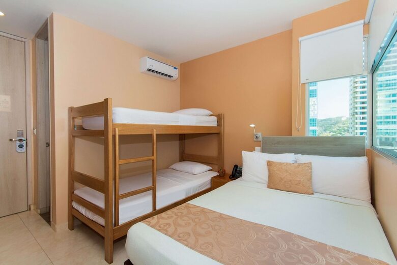 Hotel Aixo Suites