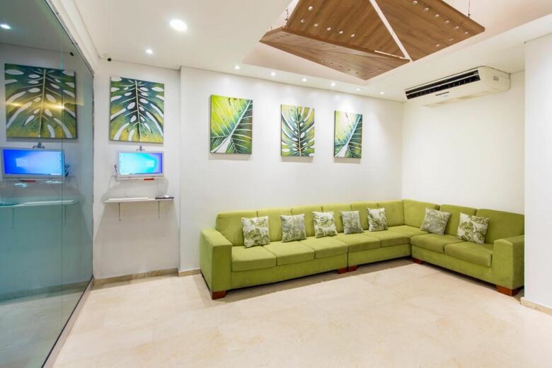 Hotel Aixo Suites