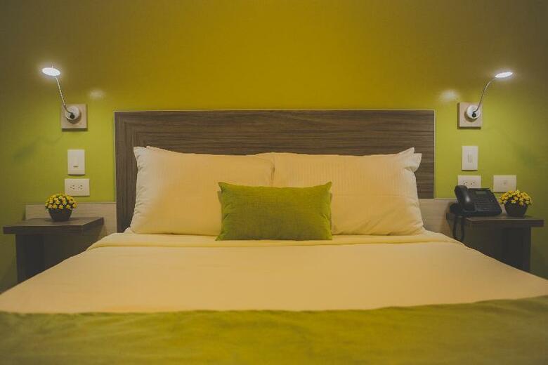 Hotel Aixo Suites