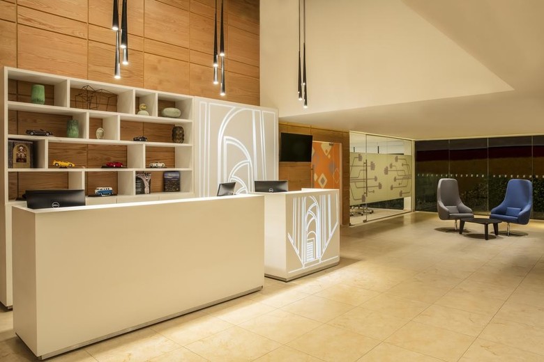 Hotel Fiesta Inn Express Quer�taro Constituyentes
