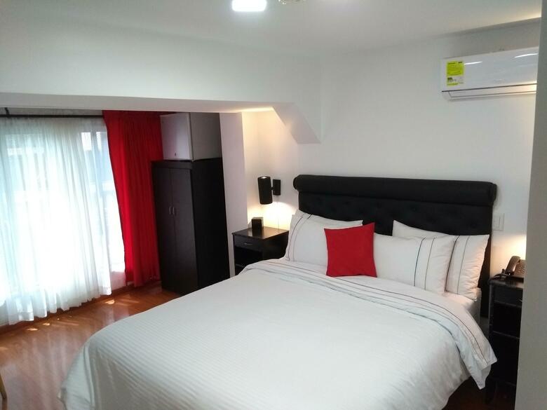 Veler Hotel