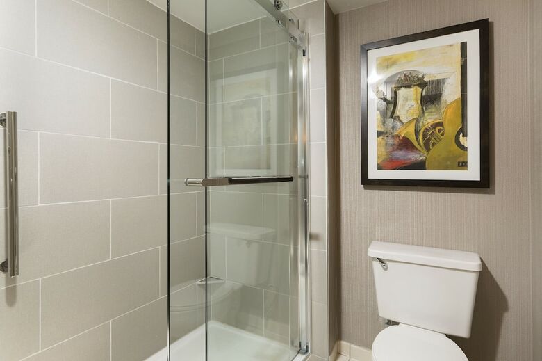 Hotel Doubletree Suites By Hilton Nashville Airport