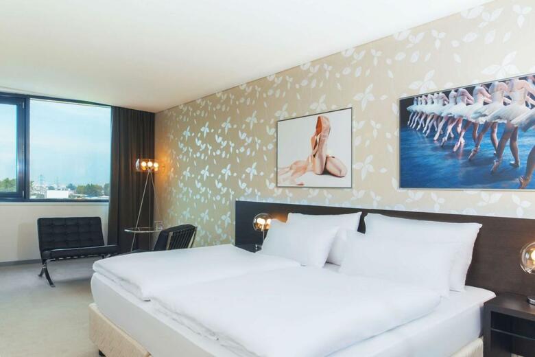 Hotel NH Bratislava Gate One