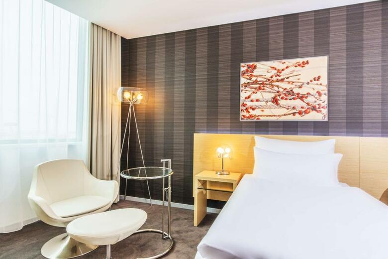 Hotel NH Bratislava Gate One
