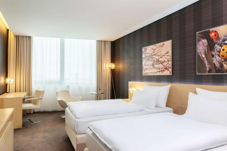 Hotel NH Bratislava Gate One