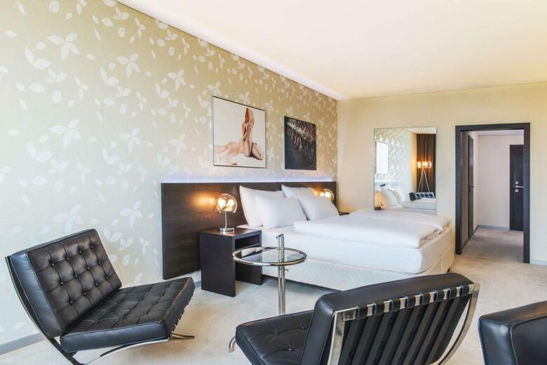 Hotel NH Bratislava Gate One
