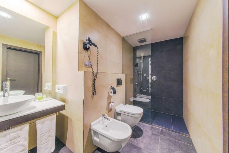 Hotel NH Bratislava Gate One