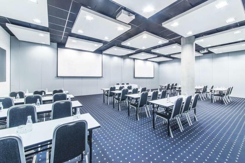 Hotel NH Bratislava Gate One